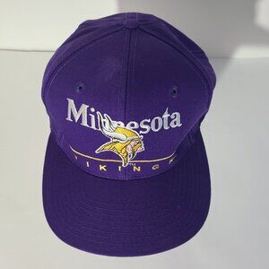 Vintage 90s Minnesota Vikings Purple Embroidered Snapback Hat/Cap NFL